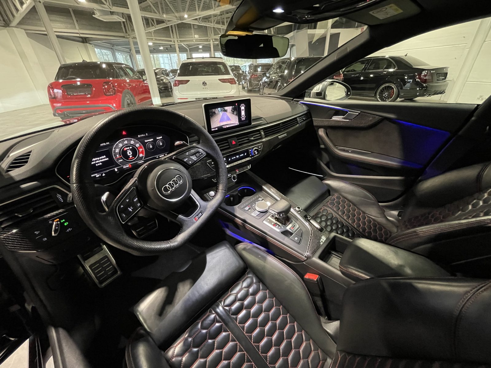 Automotive fotografie: stuur en dashboard